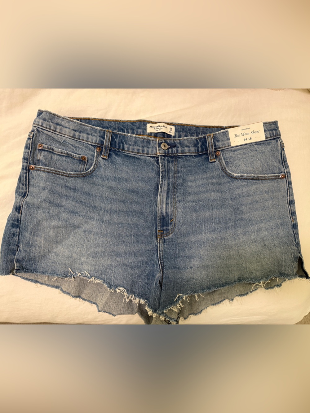 Abercrombie & Fitch The Mom Short